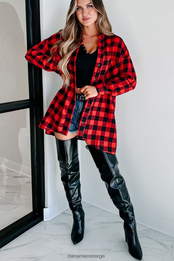 rød NanaMacs venter like ved rutete langermet topp 402NJ01764