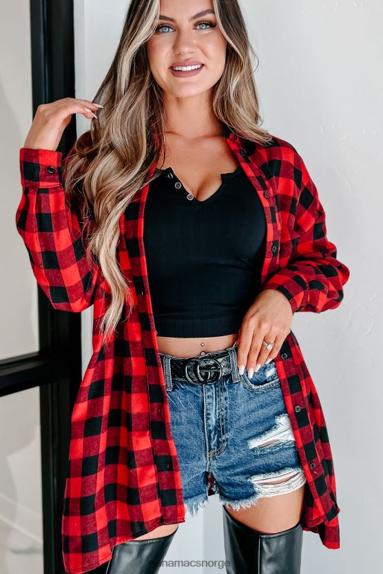 rød NanaMacs venter like ved rutete langermet topp 402NJ01764