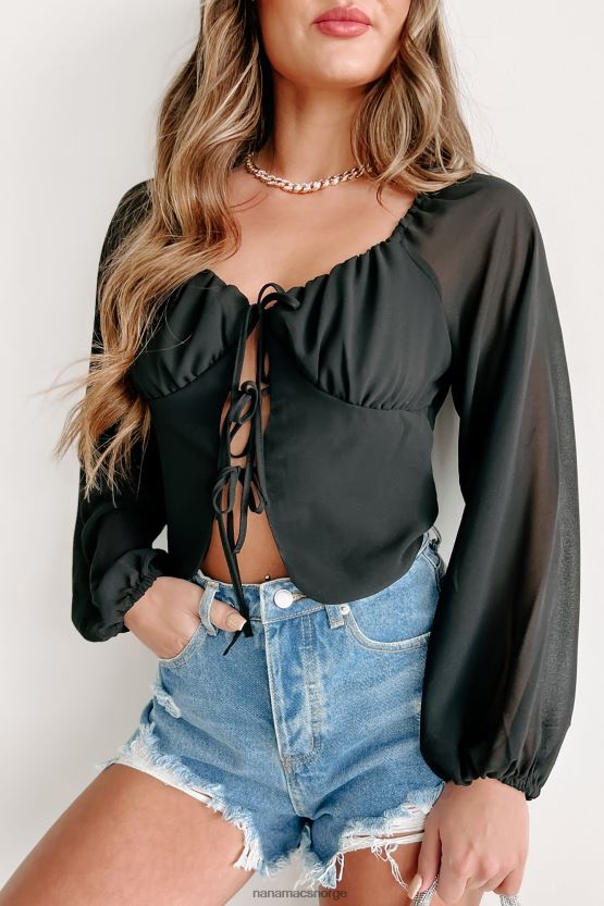 svart NanaMacs det er en look-topp med lange ermer foran 402NJ0830